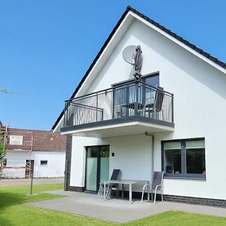 Strandallee 10a * Burhave